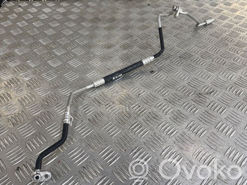 Audi A5 Ilmastointilaitteen putki (A/C) 