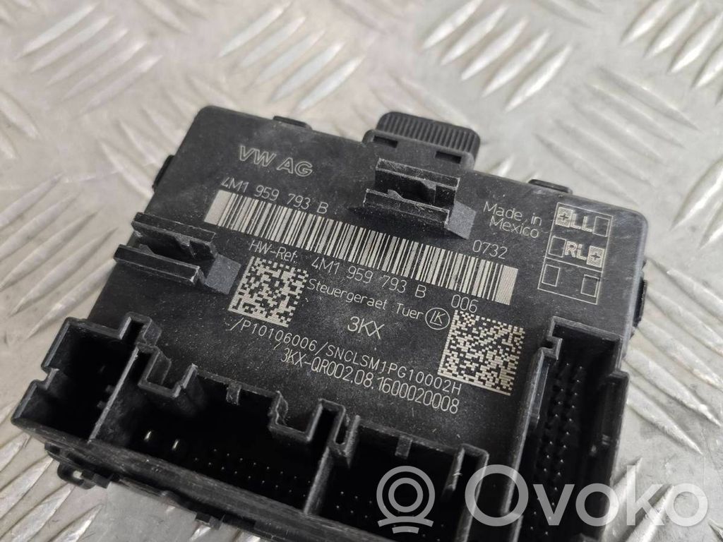 Audi Q7 4M Door control unit/module 