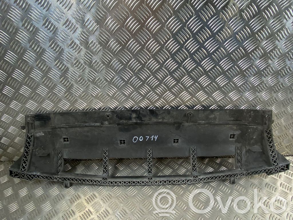 Audi Q5 SQ5 8R Etupuskurin alustan pohjalevy 