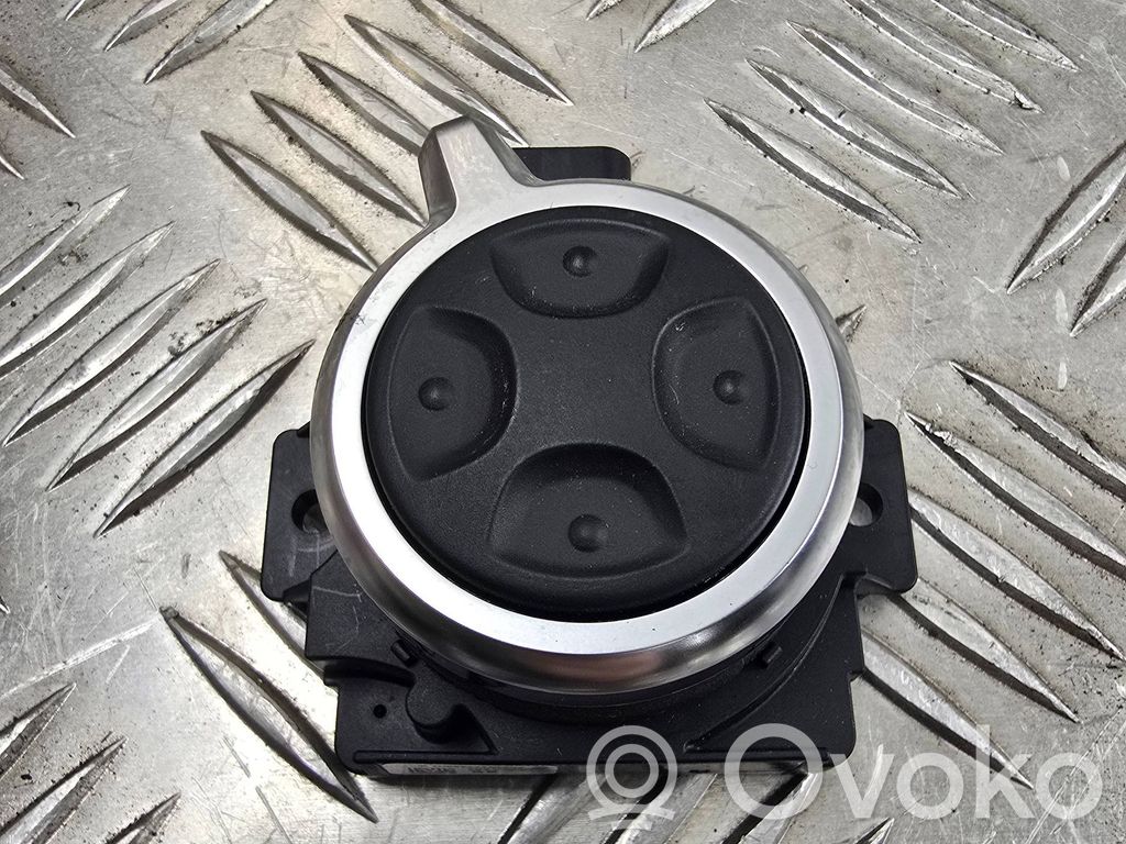 Audi Q7 4M Seat control switch 