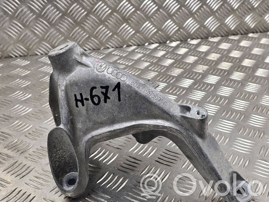 Audi Q5 SQ5 FY Engine mounting bracket 