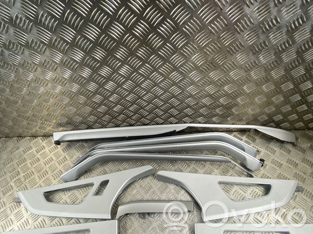 Audi Q7 4M Dashboard glove box trim 