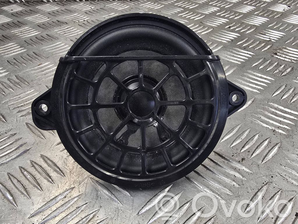 Audi Q7 4M Panel speaker 
