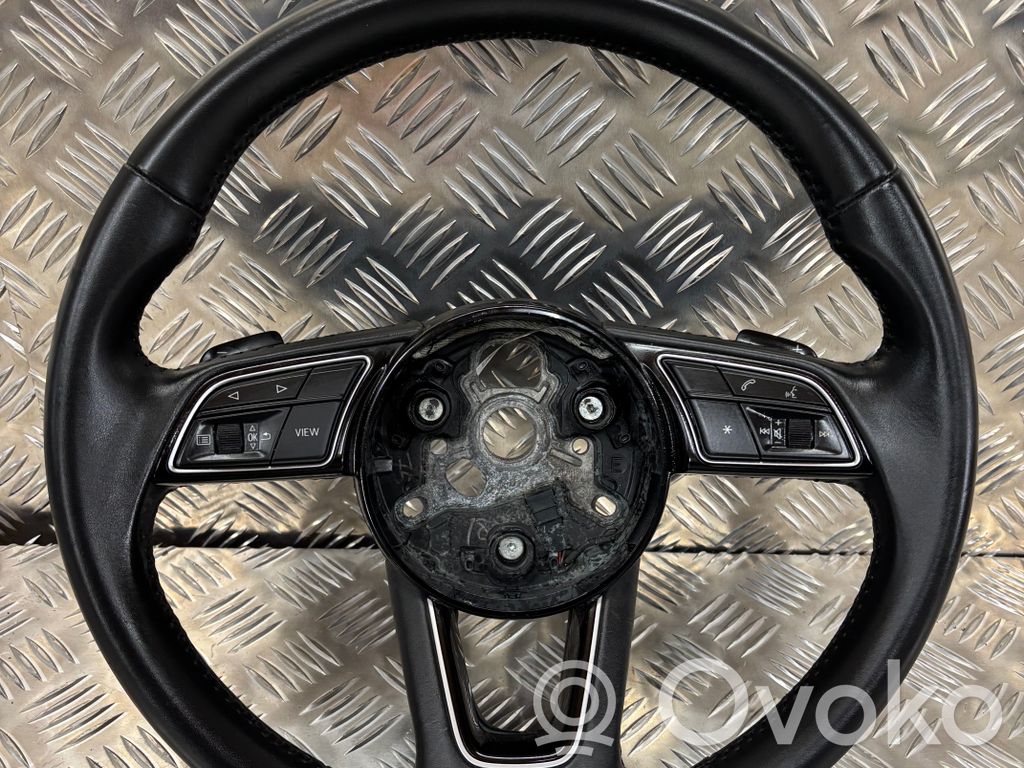 Audi A5 Ohjauspyörä 
