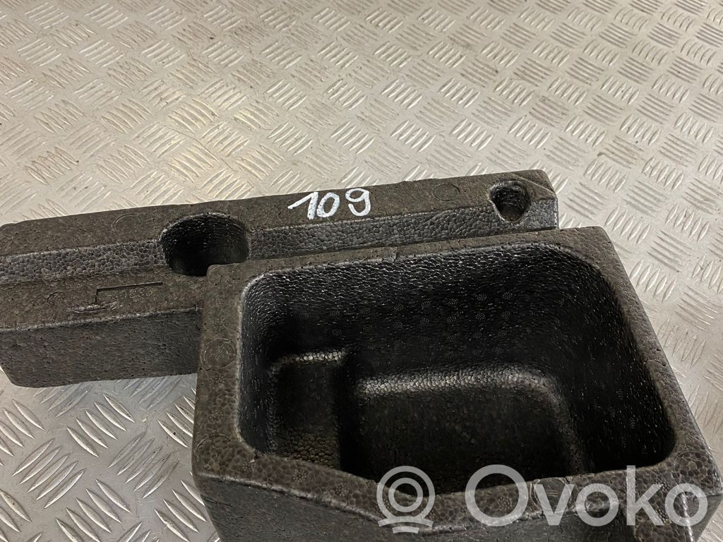 Inne elementy wykończenia bagażnika   80A012109F