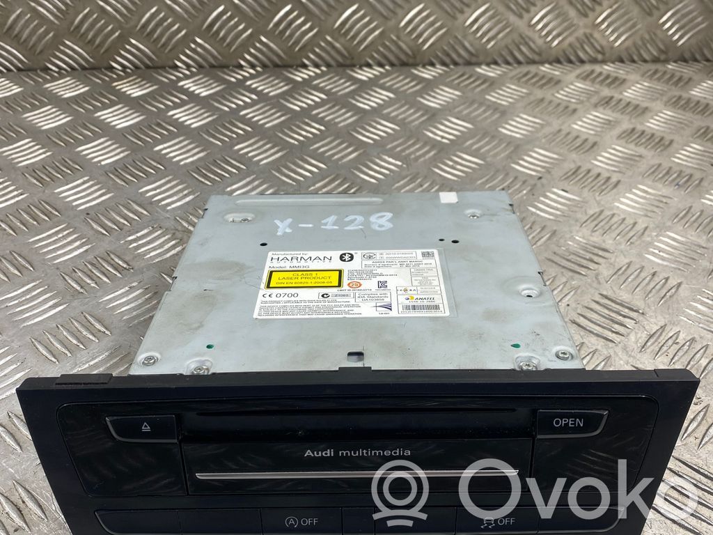 Audi A4 S4 B8 8K Panel / Radioodtwarzacz CD/DVD/GPS 
