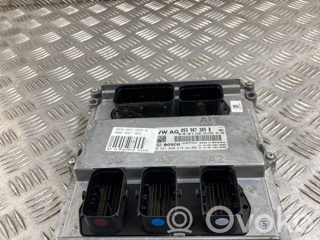 Audi Q7 4M Engine control unit/module 