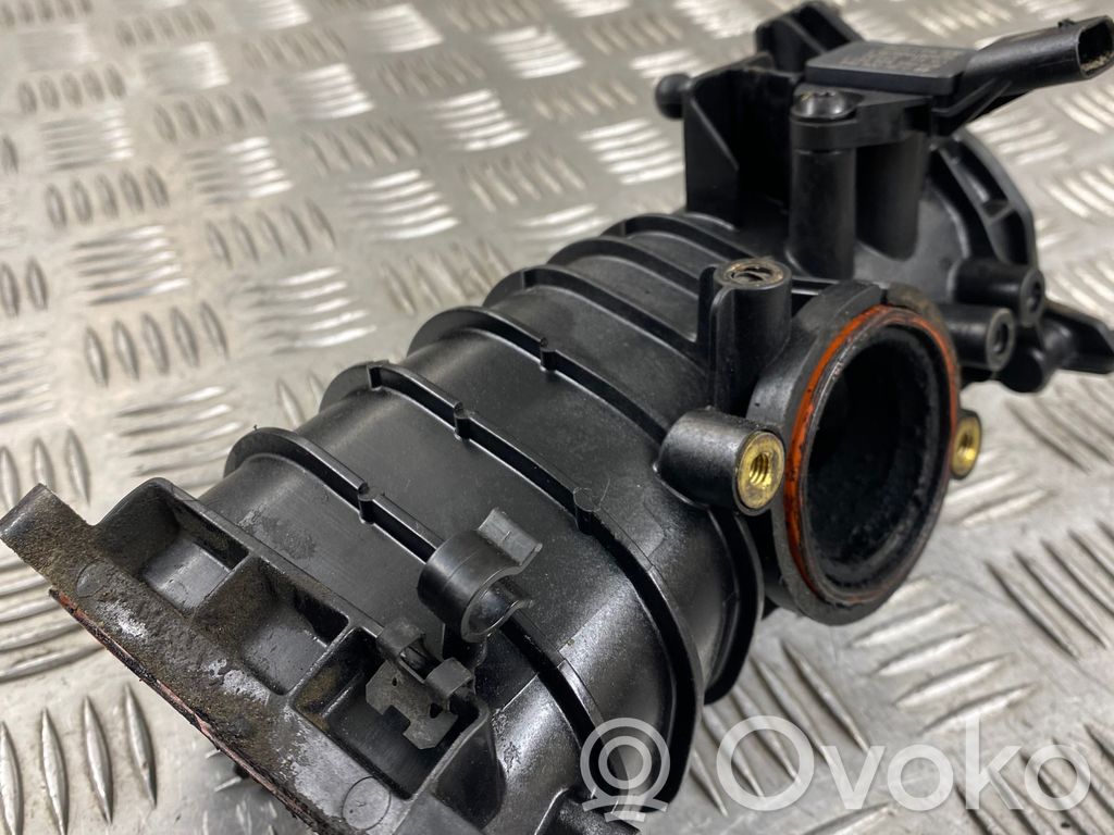 Audi Q7 4M Intake manifold 