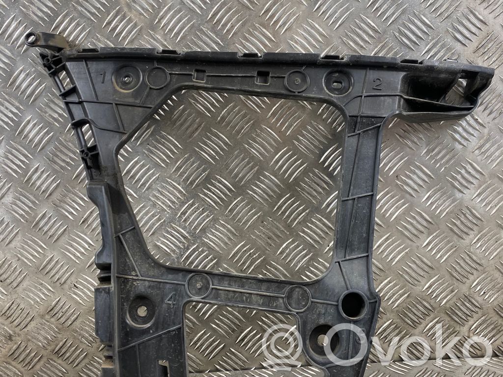Audi Q7 4M Rear bumper mounting bracket 