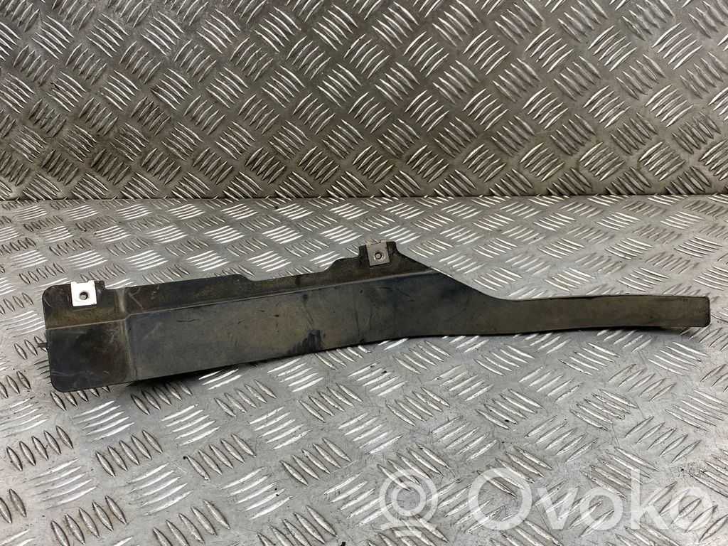 Audi Q7 4M Front splash guards bracket 