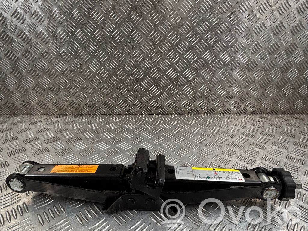 Lewarek samochodowy   7L6011031B