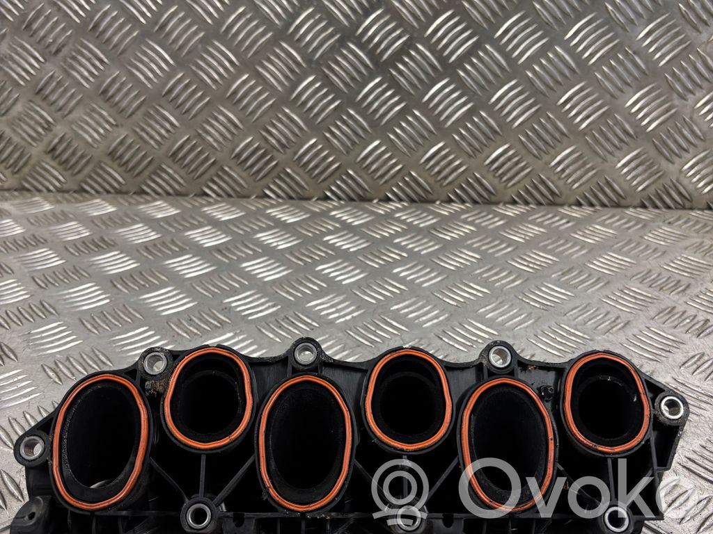 Audi Q7 4M Intake manifold 