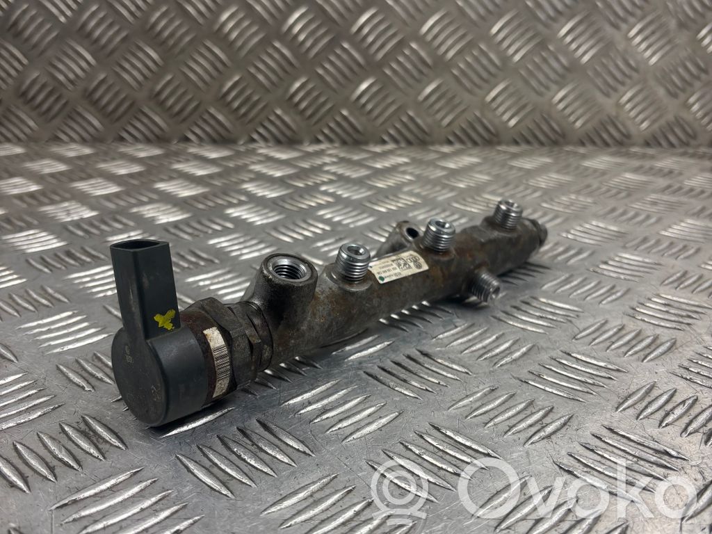 Audi A6 S6 C7 4G Degvielas maģistrālā caurule 