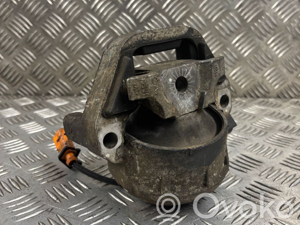 Audi A6 S6 C7 4G Engine mount bracket 