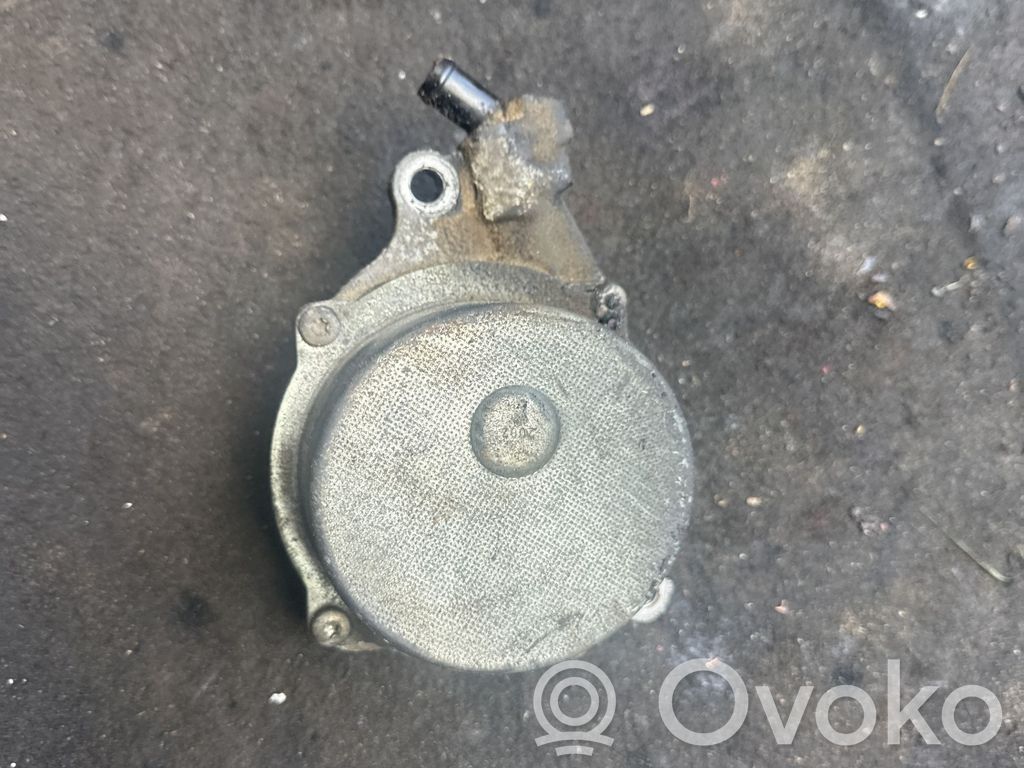 Vacuum pump