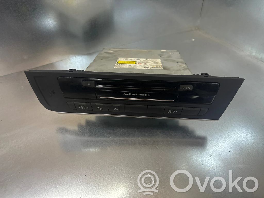 Audi A6 S6 C7 4G Lampa oświetlenia tylnej tablicy rejestracyjnej 