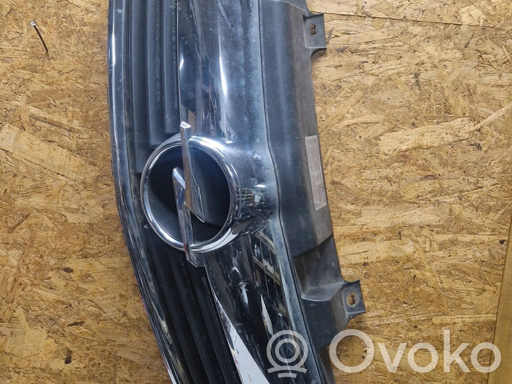 Opel Zafira B Front grill 