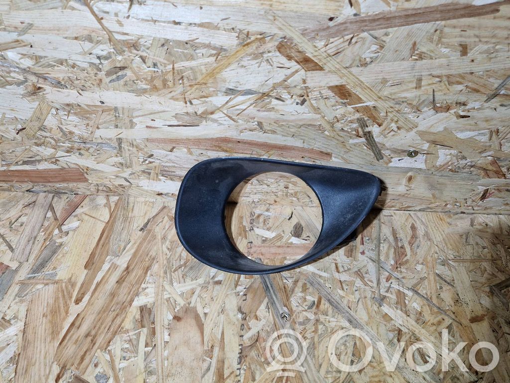Toyota Yaris Grilă/ornament proiector ceață față 