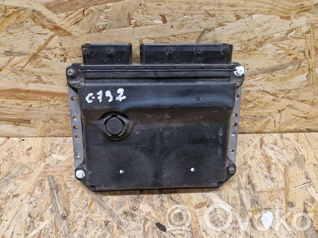 Toyota Auris 150 Engine control unit/module 