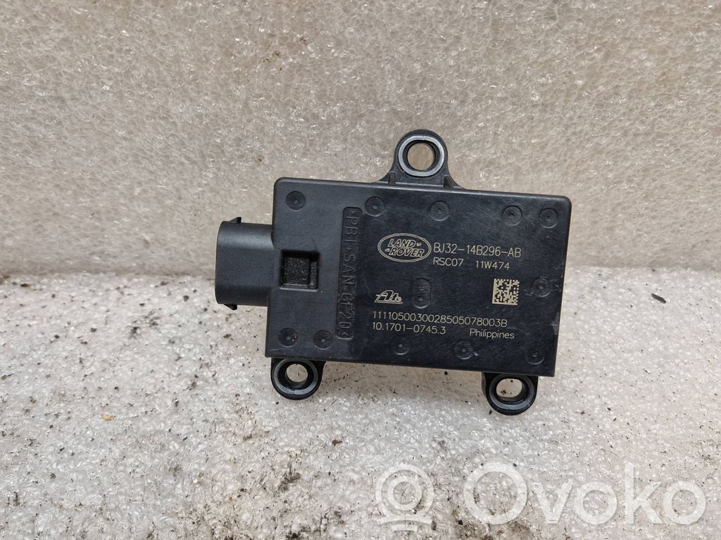 Land Rover Evoque I ESP acceleration yaw rate sensor 