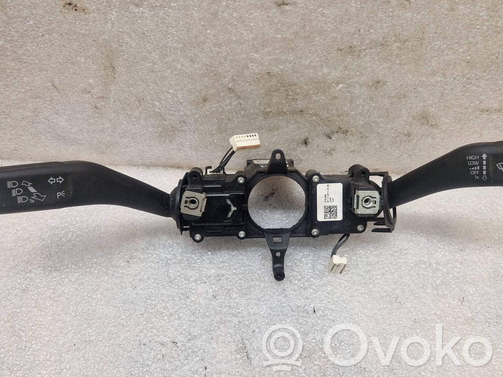 Volkswagen Tiguan Wiper turn signal indicator stalk/switch 
