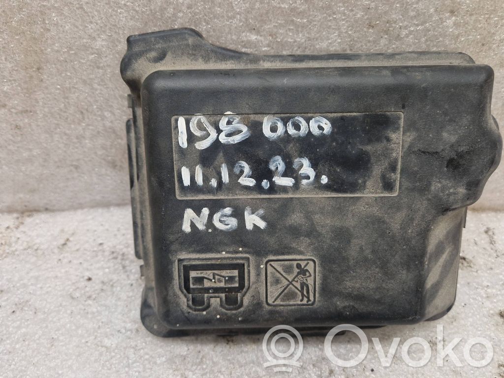 Citroen C-Elysée Fuse box cover 