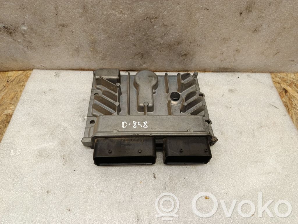 Opel Astra J Engine control unit/module 