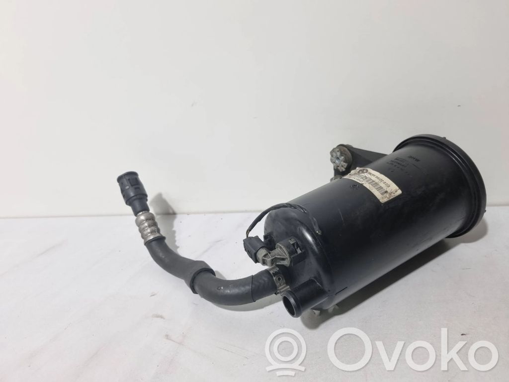 BMW X5 E70 Vairo stiprintuvo skysčio bakelis 