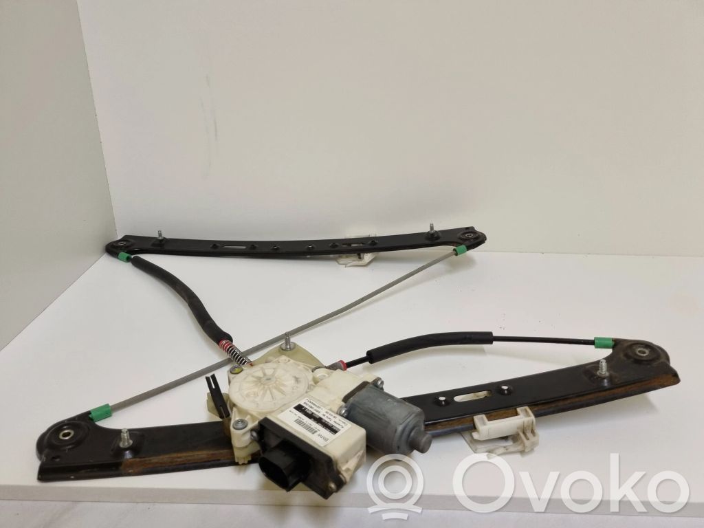 BMW X3 E83 Front door window regulator with motor 