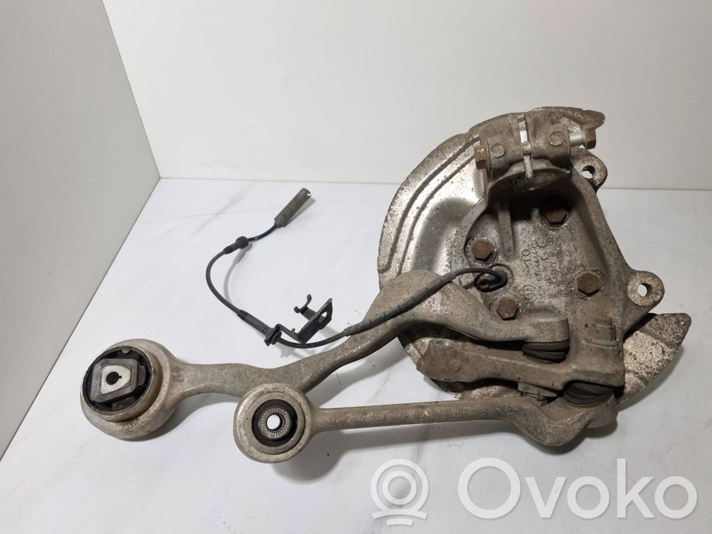 BMW 1 E81 E87 Front wheel hub 