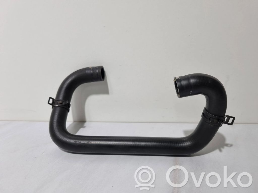 BMW X3 E83 Engine coolant pipe/hose 