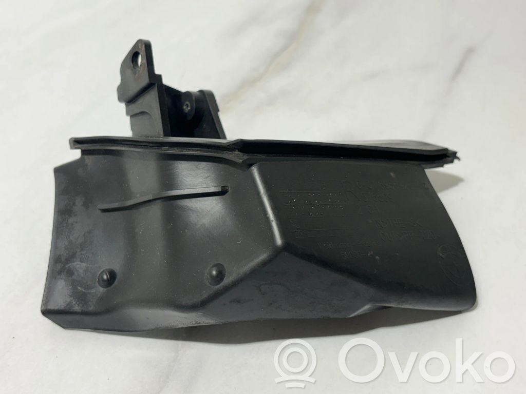 BMW 1 E81 E87 Other engine bay part 
