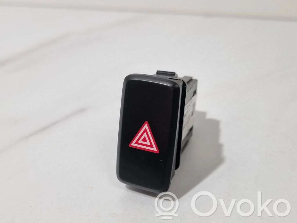 KIA Ceed Hazard light switch 