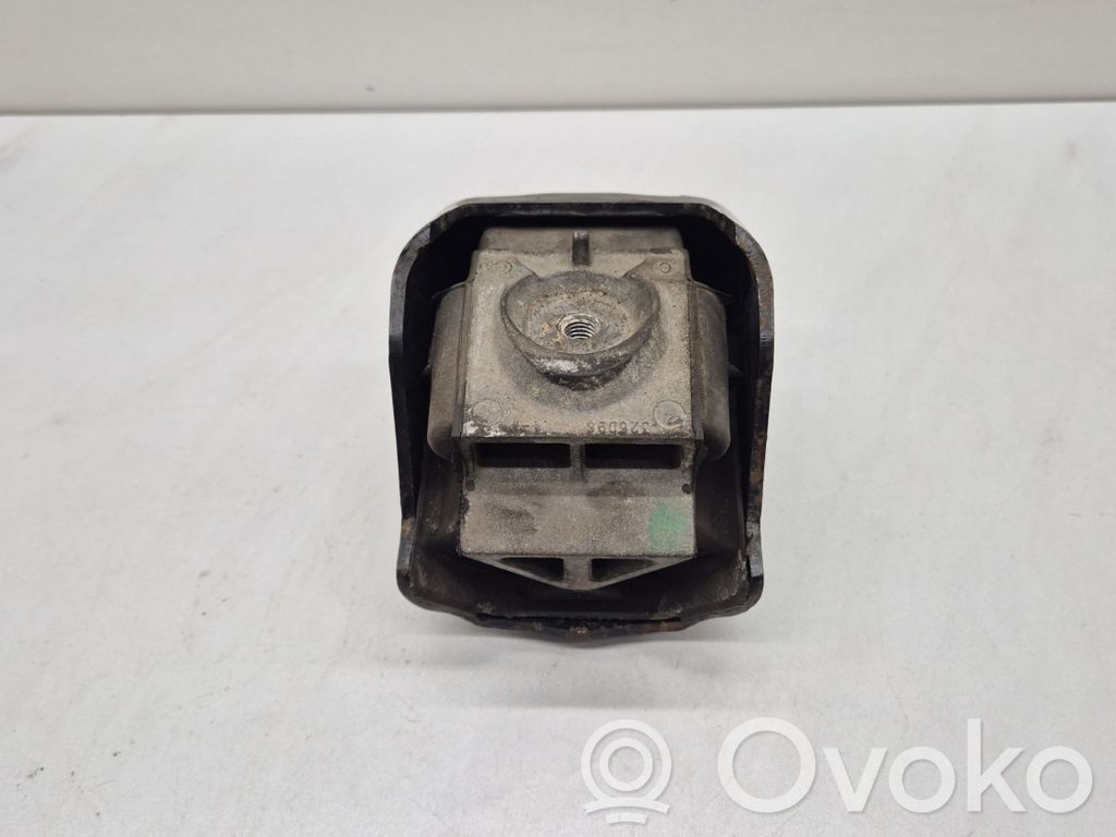 Mercedes-Benz Sprinter W906 Engine mount bracket 