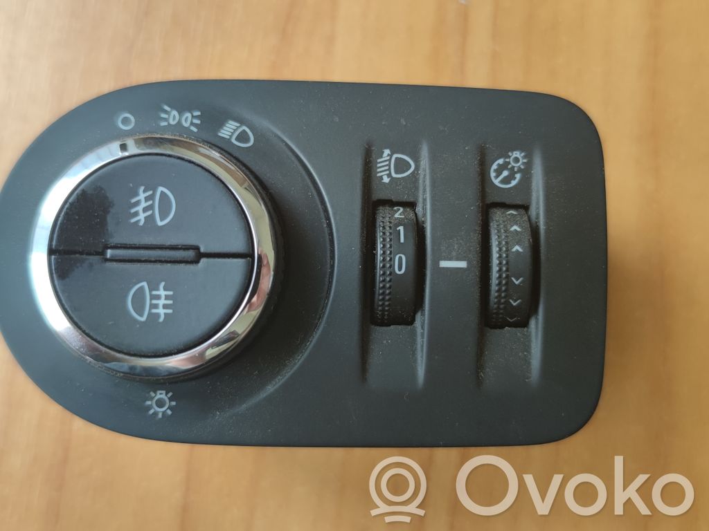 Opel Corsa D Light switch 