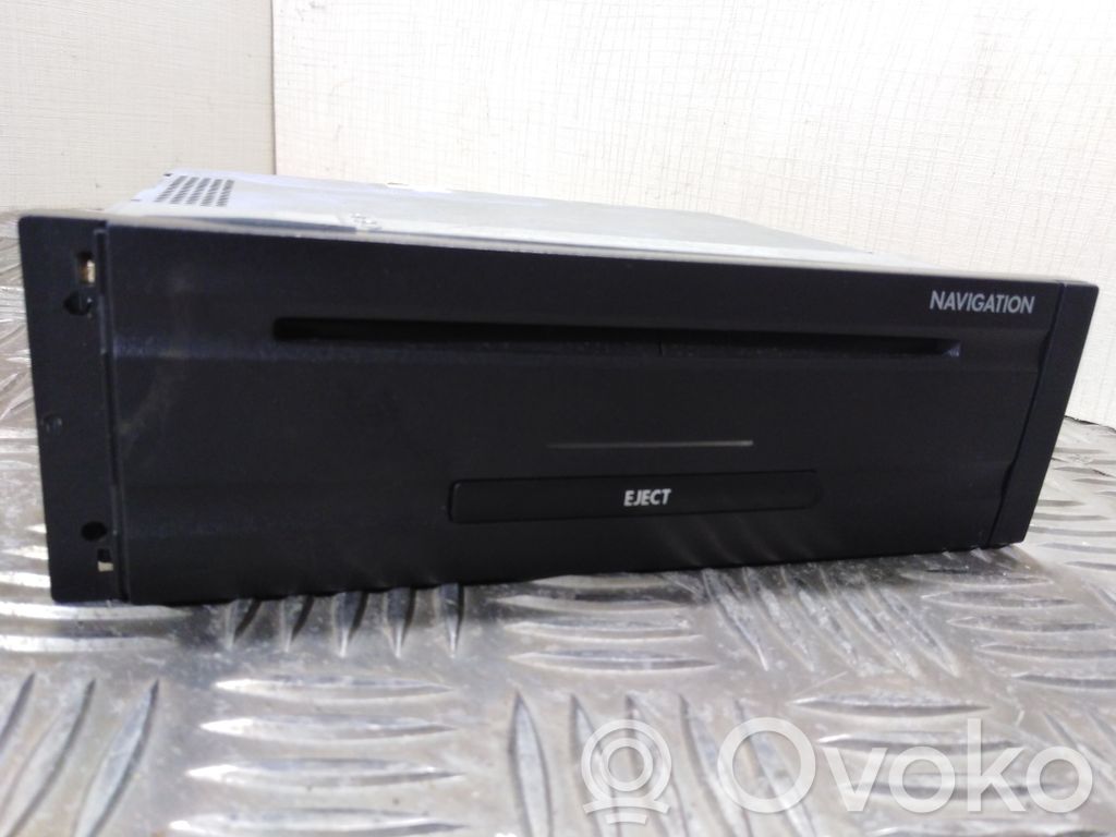 Volkswagen Phaeton Navigation unit CD/DVD player 