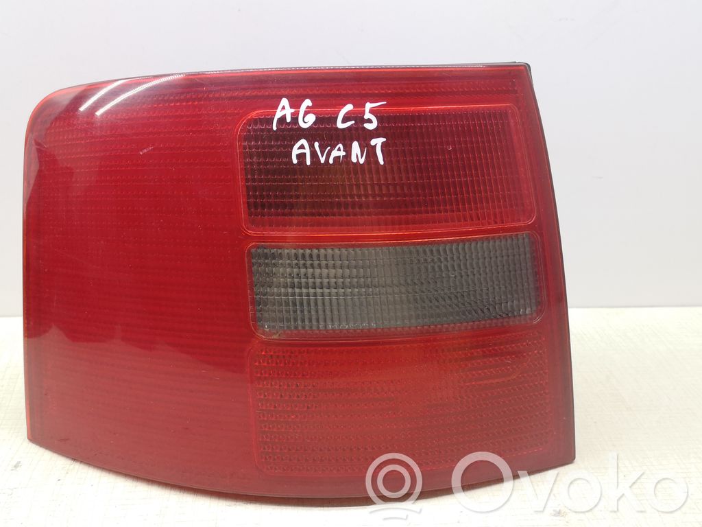 Audi A6 S6 C5 4B Lampa tylna 