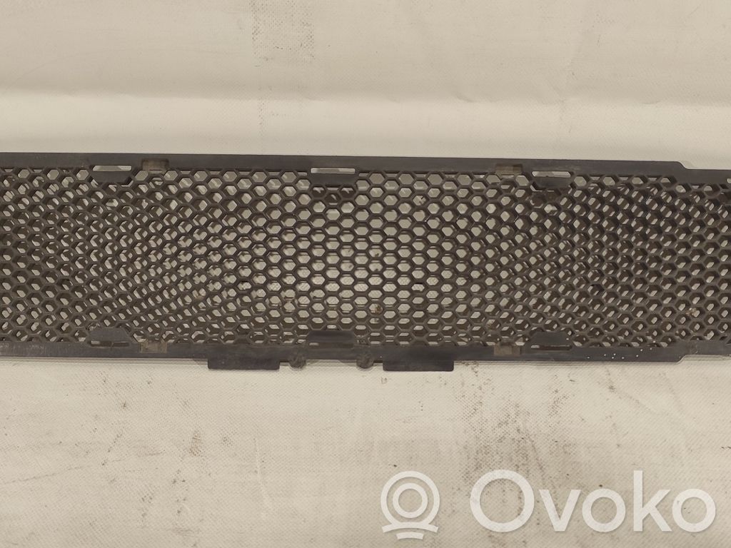 Ford Escort Front bumper lower grill 