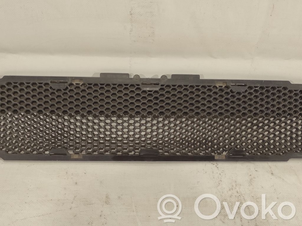 Ford Escort Front bumper lower grill 