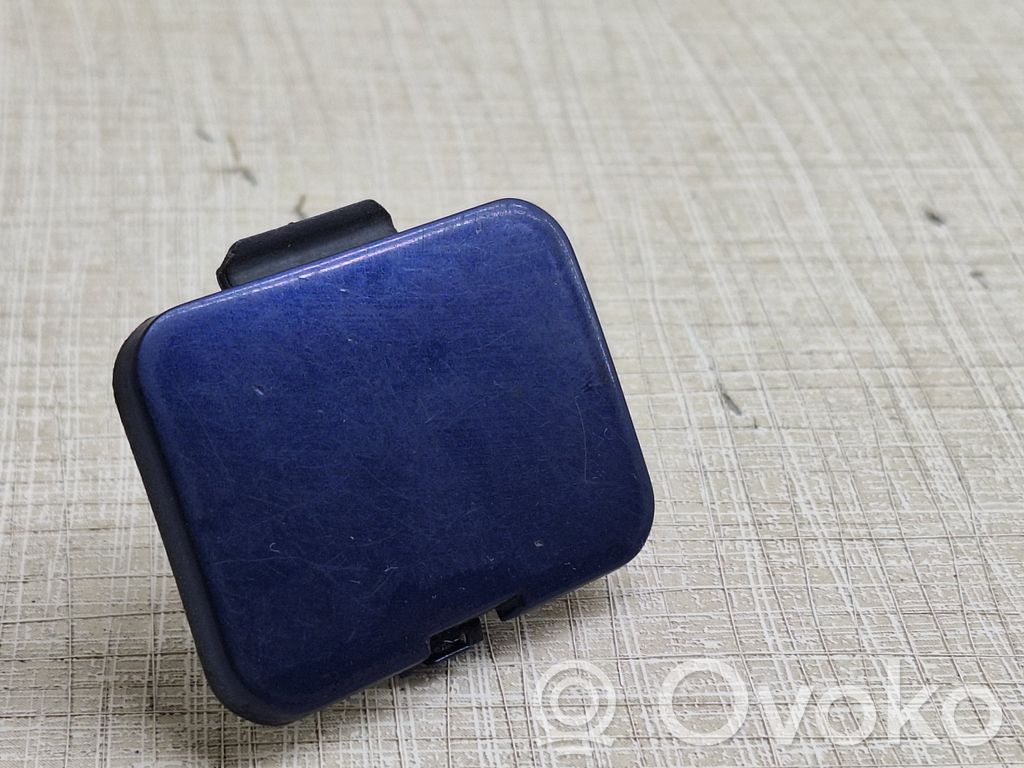 Abdeckung Deckel Abschleppöse vorne   8204288