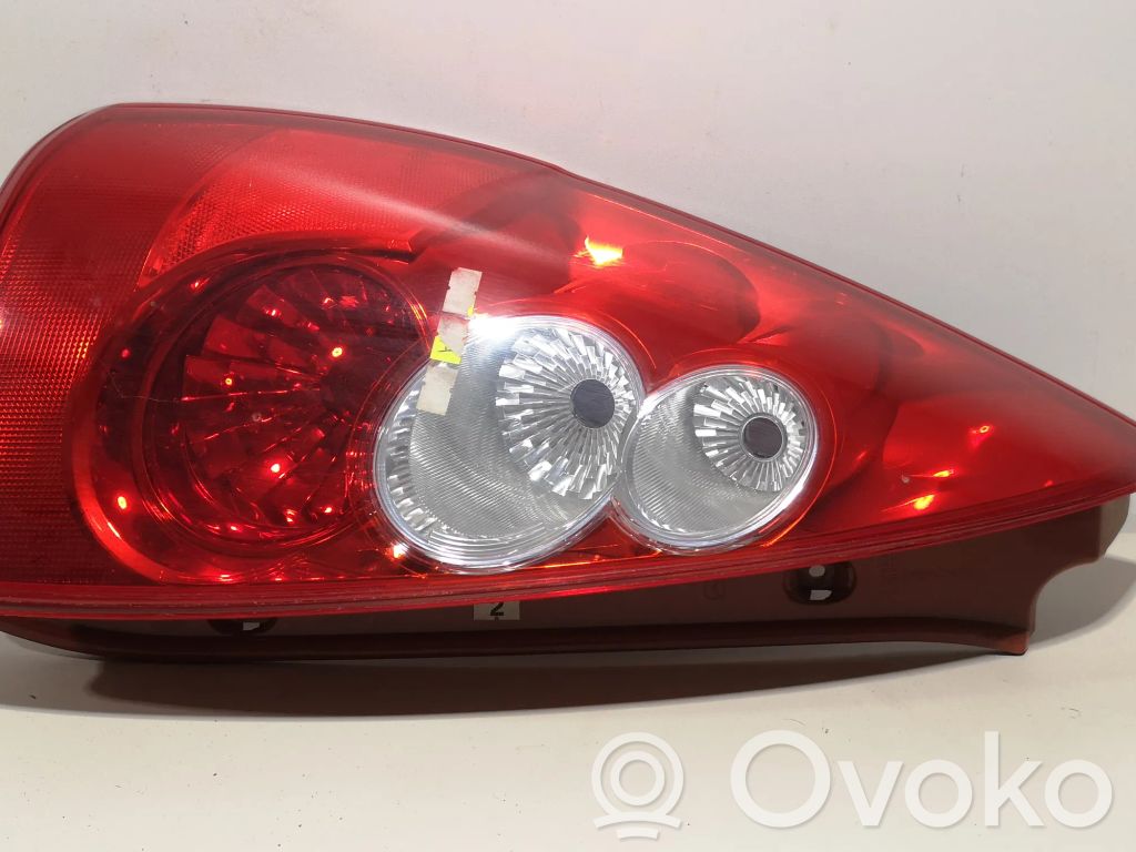 Mazda 5 Galinis žibintas kėbule 