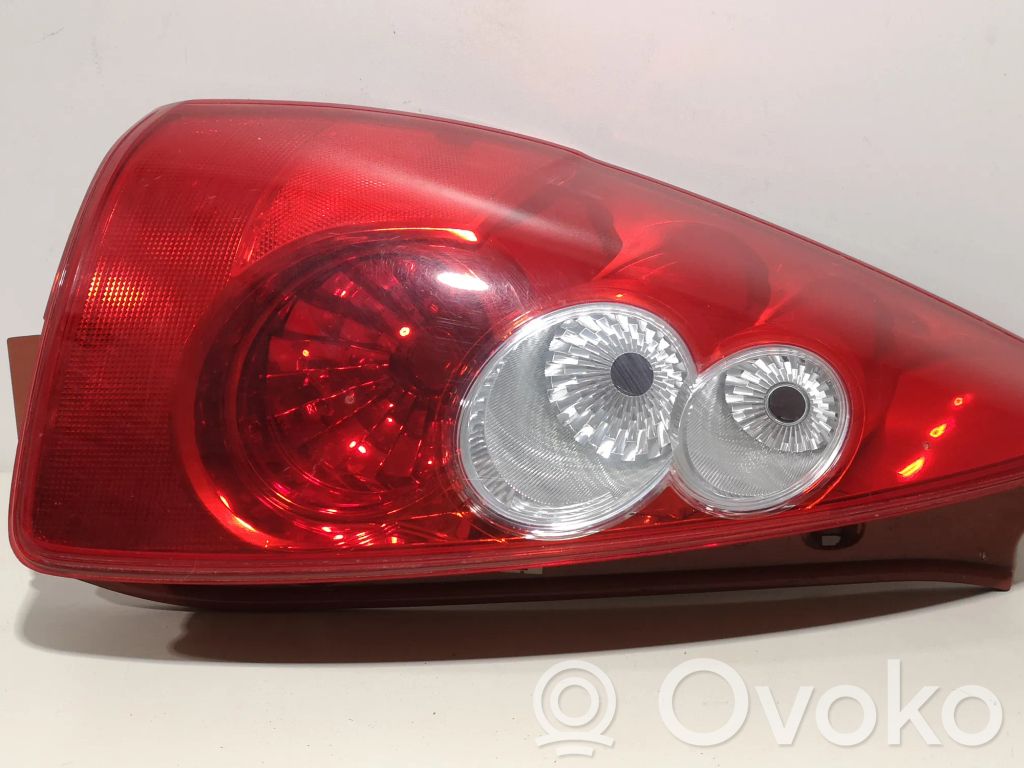 Mazda 5 Galinis žibintas kėbule 