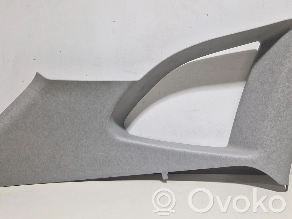 BMW X1 E84 Pilar (D) (superior) 