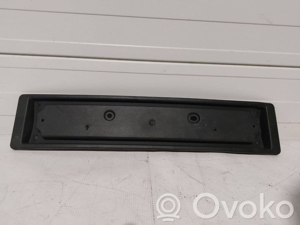 Tesla Model 3 Numerio laikiklis 