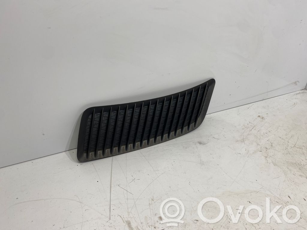 Mercedes-Benz Sprinter W906 Kratka wlotu powietrza na maskę 