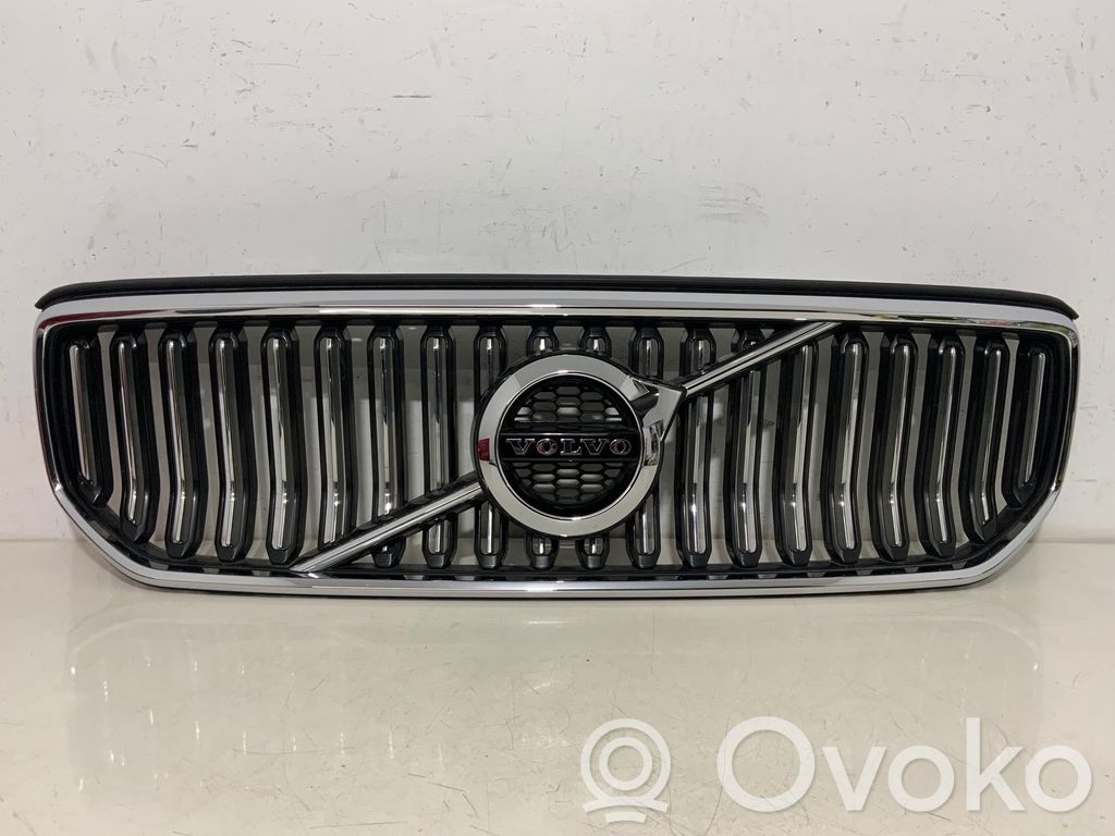 Volvo XC40 Front grill 