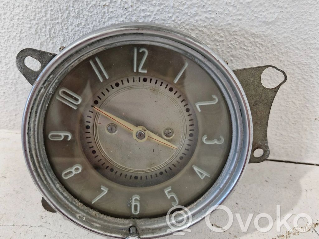 Clock   58428