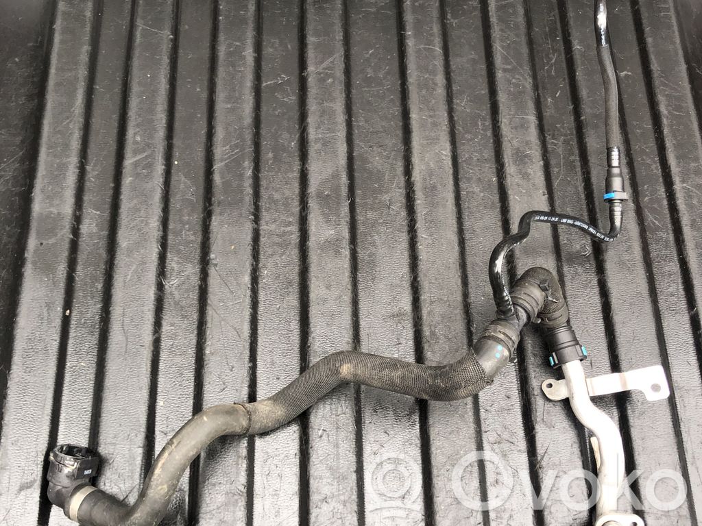 Land Rover Discovery 5 Conductă/furtun lichid de răcire motor 