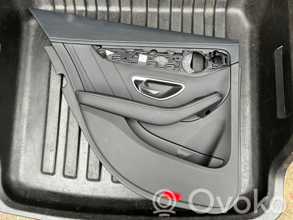 Mercedes-Benz C W205 Rivestimento del pannello della portiera posteriore 