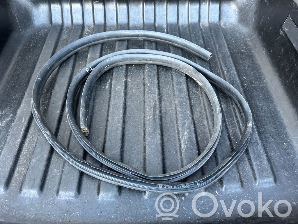 Mercedes-Benz Citan W415 Etuoven kumitiiviste 